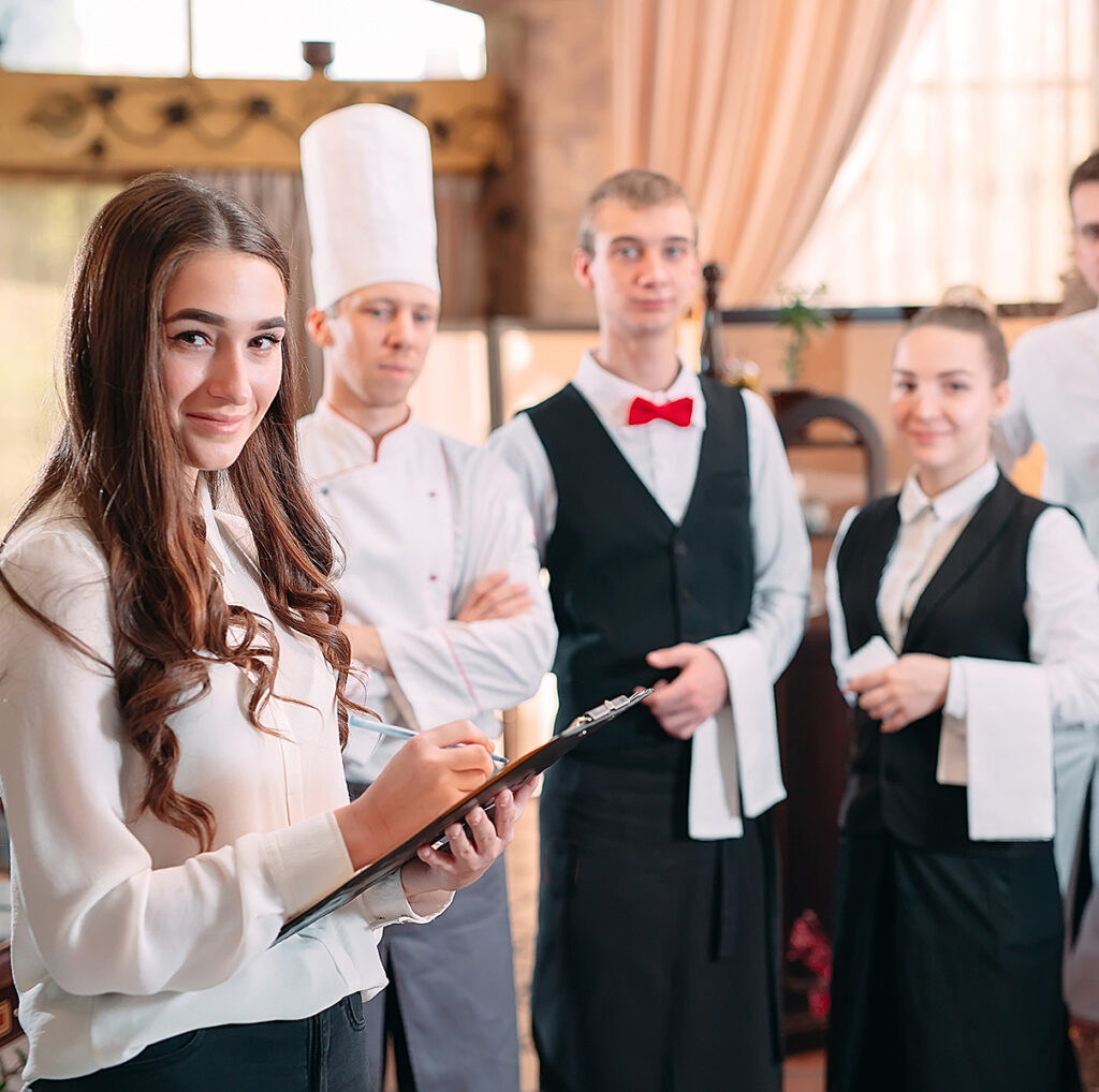 Staff in cucina.